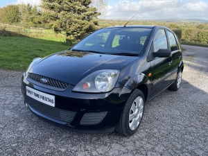 Gallery image of Ford Fiesta Style