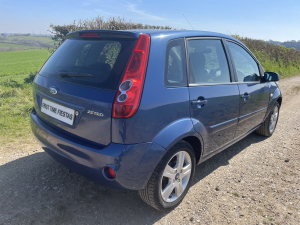 Gallery image of Ford Fiesta Zetec