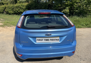 Gallery image of Ford Focus 1.6 Zetec