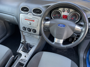 Gallery image of Ford Focus 1.6 Zetec