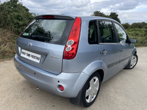 Gallery image of Ford Fiesta 1.4 Zetec